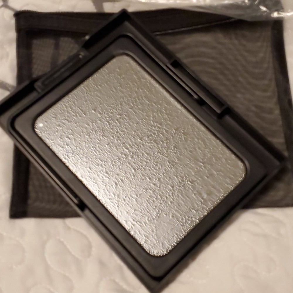 Portable Mirror. - Picture 2 of 4